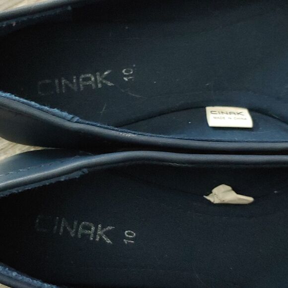 Cinak navy flat slip ons Sz 10 EUC - Picture 6 of 7
